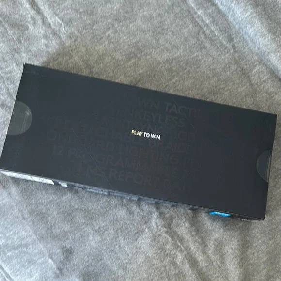 Logitech G Pro League of Legends Keyboard - Picture 3 of 9